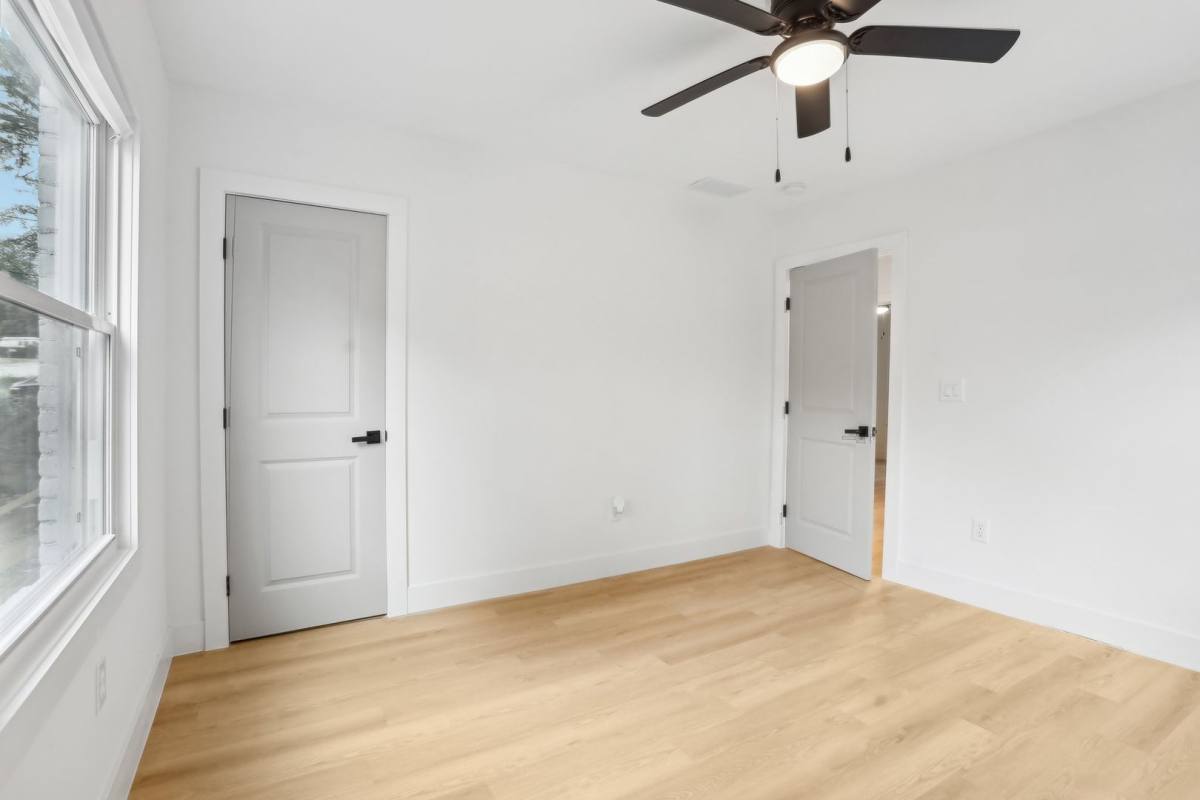 House for rent at 1758 Emerald Ave SW, Atlanta, GA 30310