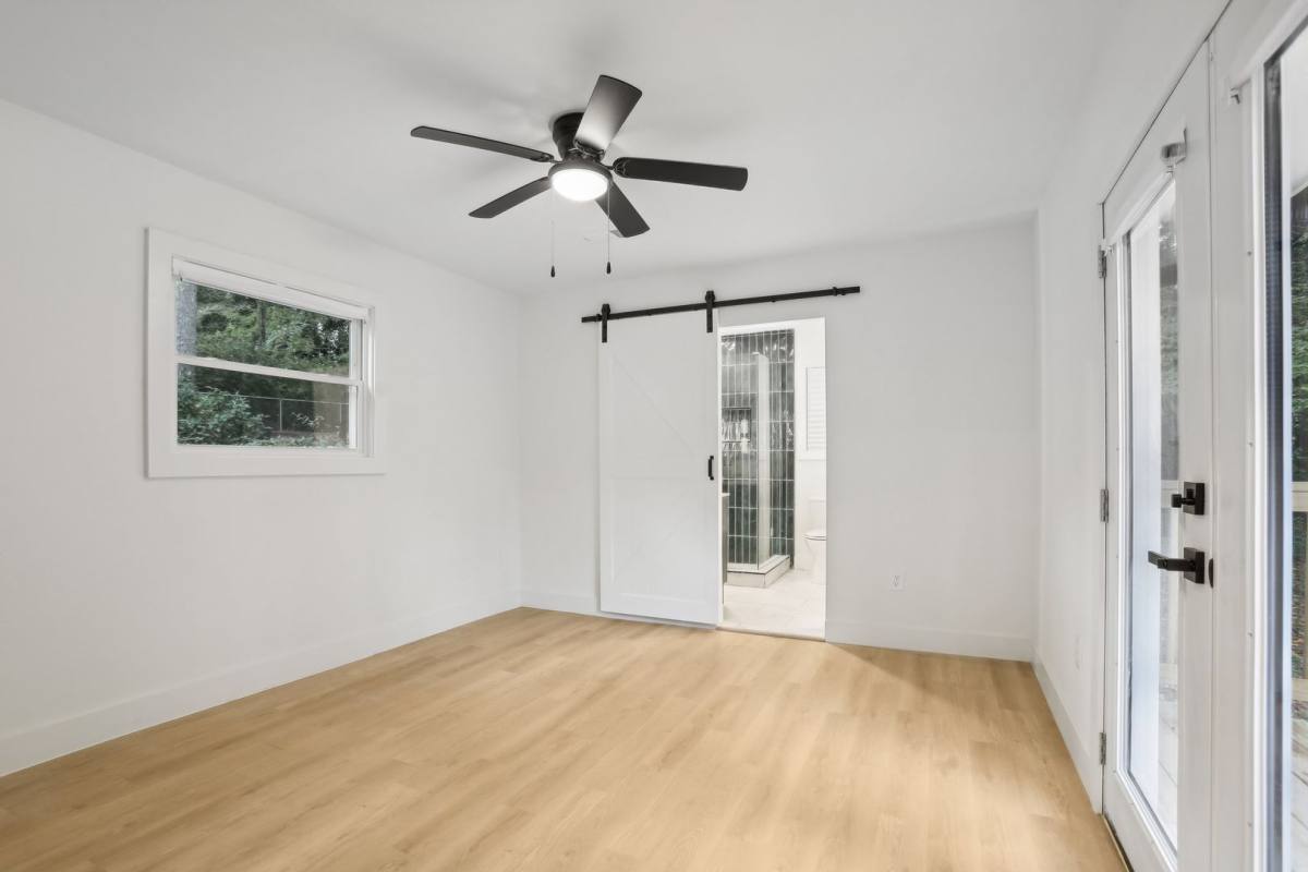 House for rent at 1758 Emerald Ave SW, Atlanta, GA 30310
