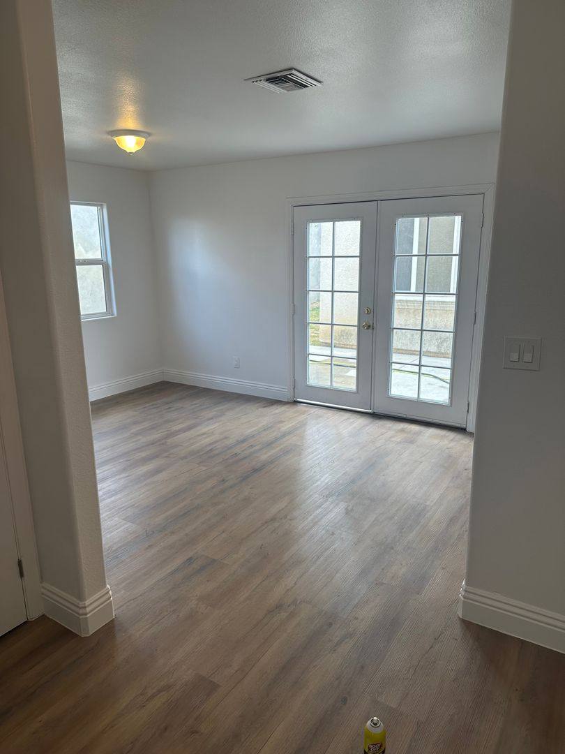 Apartment for rent at 1470 - 1472 E, Los Angeles, CA 90011