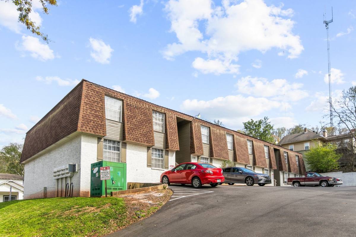 Apartment for rent at 1700 Cullom St S, Birmingham, AL 35205
