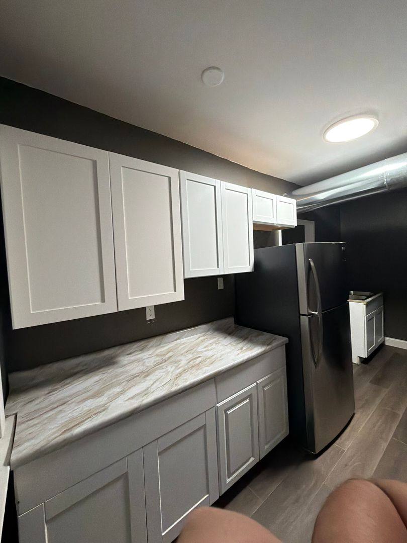 Apartment for rent at 2327 N Main St, Dayton, OH 45405