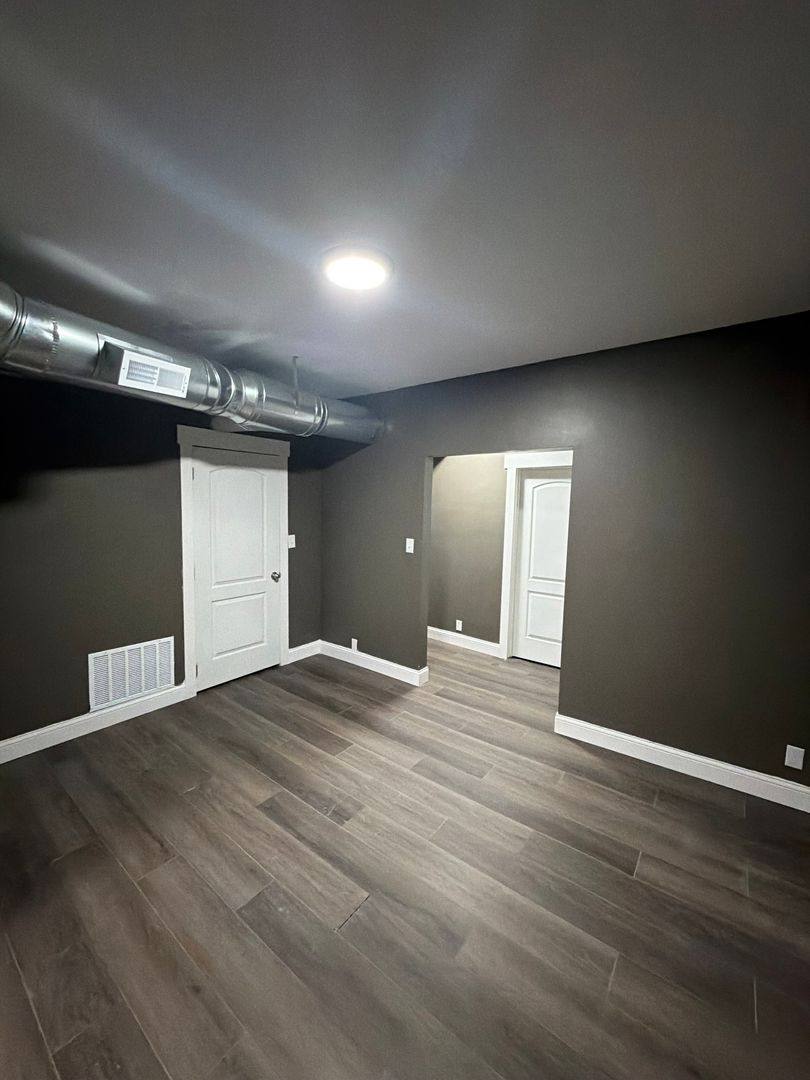 Apartment for rent at 2327 N Main St, Dayton, OH 45405