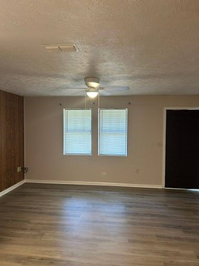 Apartment for rent at 216 Maryland Dr, Rome, GA 30165