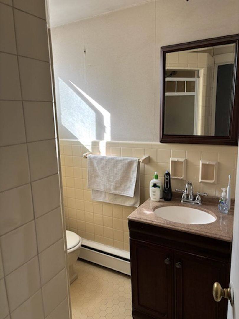 Apartment for rent at 1340 E Ave, Rochester, NY 14610