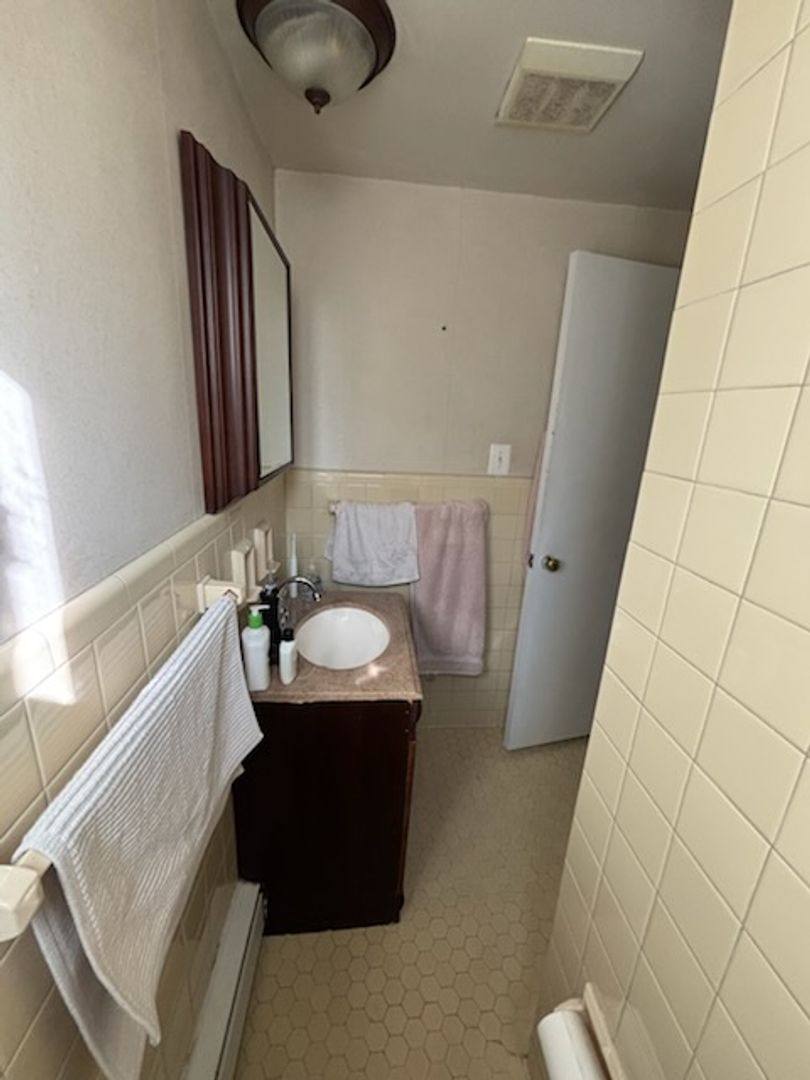 Apartment for rent at 1340 E Ave, Rochester, NY 14610