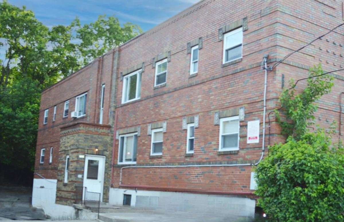 Apartment for rent at 948 Ludlow Ave, Cincinnati, OH 45220