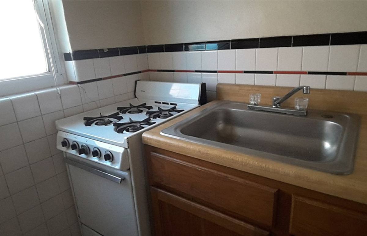 Apartment for rent at 948 Ludlow Ave, Cincinnati, OH 45220