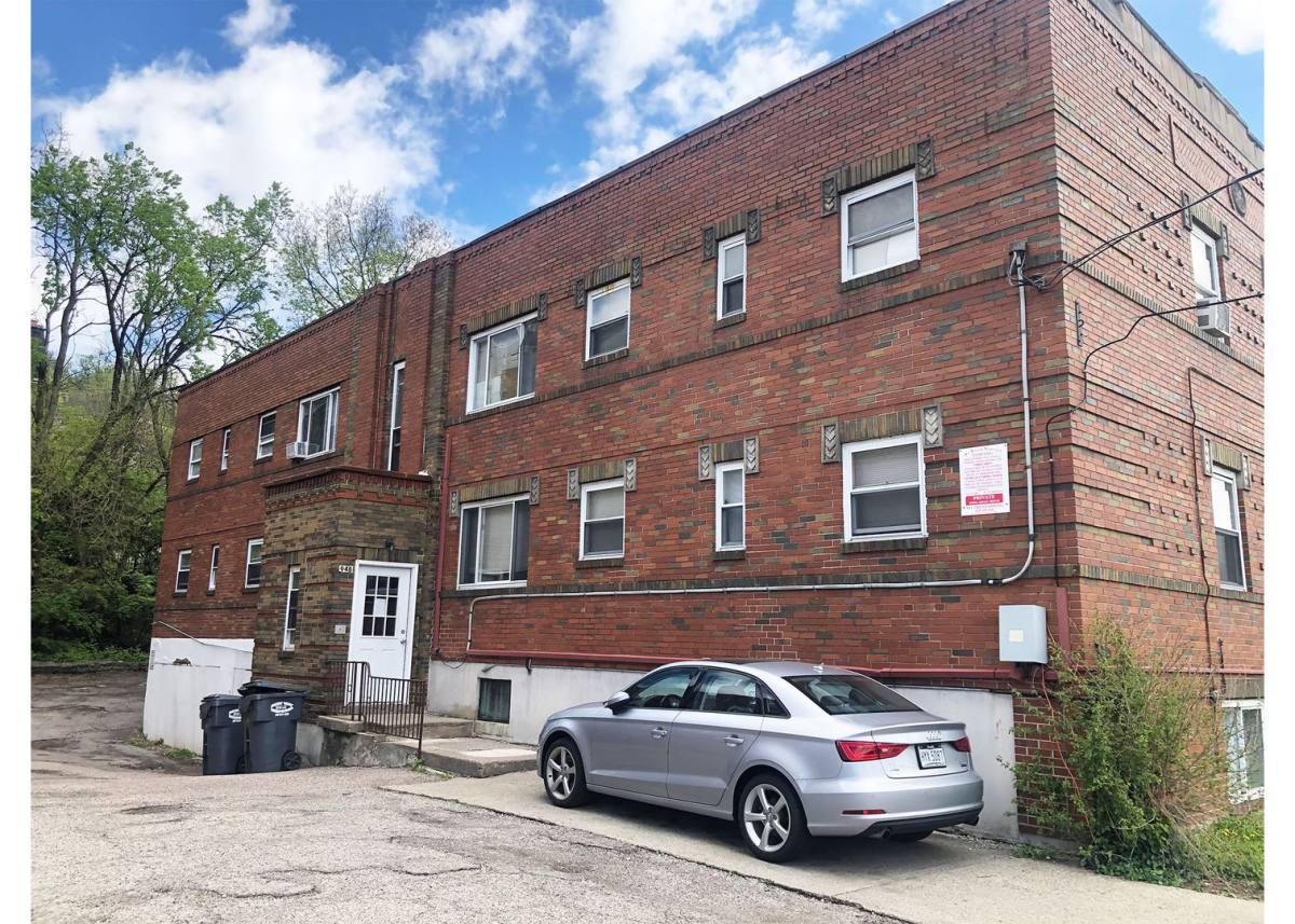 Apartment for rent at 948 Ludlow Ave, Cincinnati, OH 45220