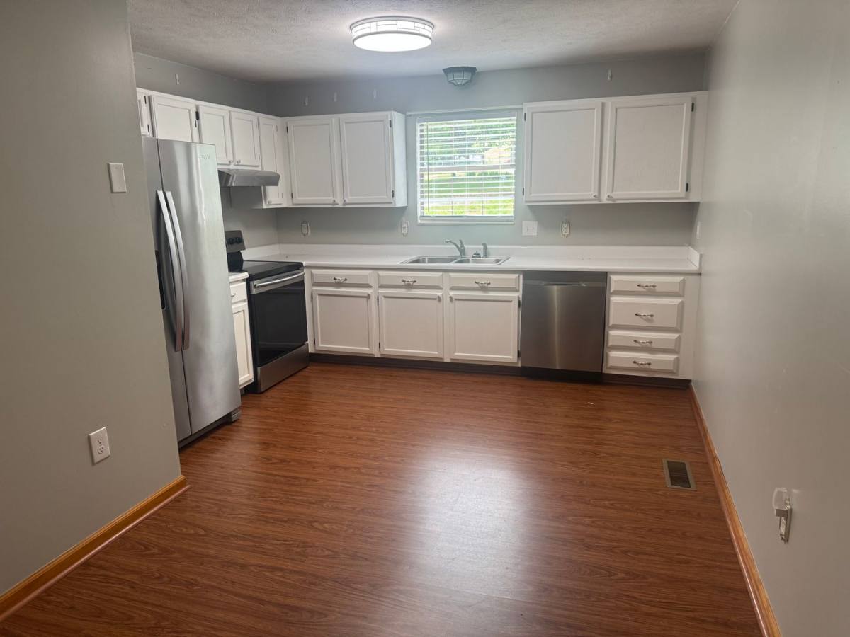 Apartment for rent at 5458-5462 Old Stage Rd, Morristown, TN 37814