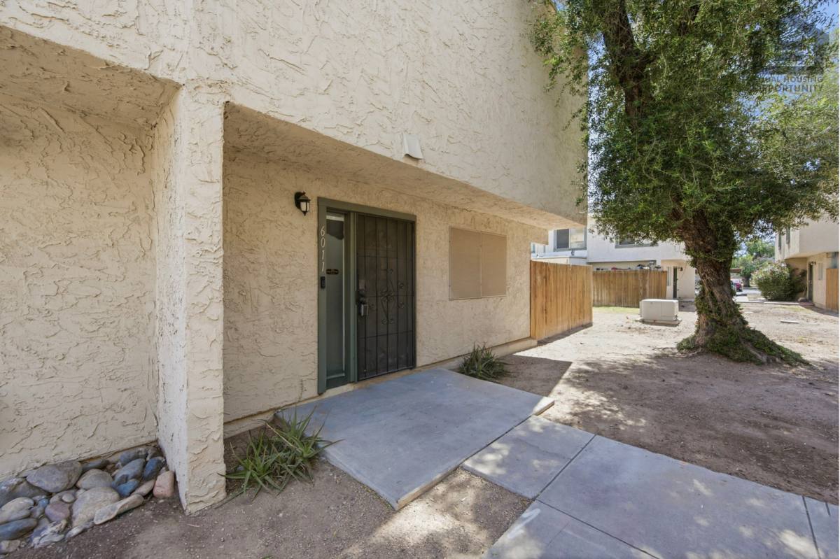 Townhouse for rent at 6011 W Townley Ave, Glendale, AZ 85302