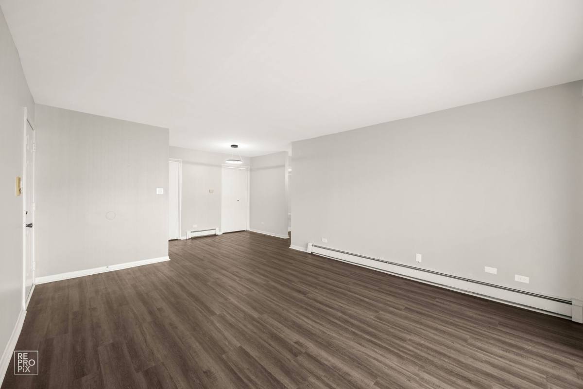 Apartment for rent at 3621 W 119th St, Alsip, IL 60803
