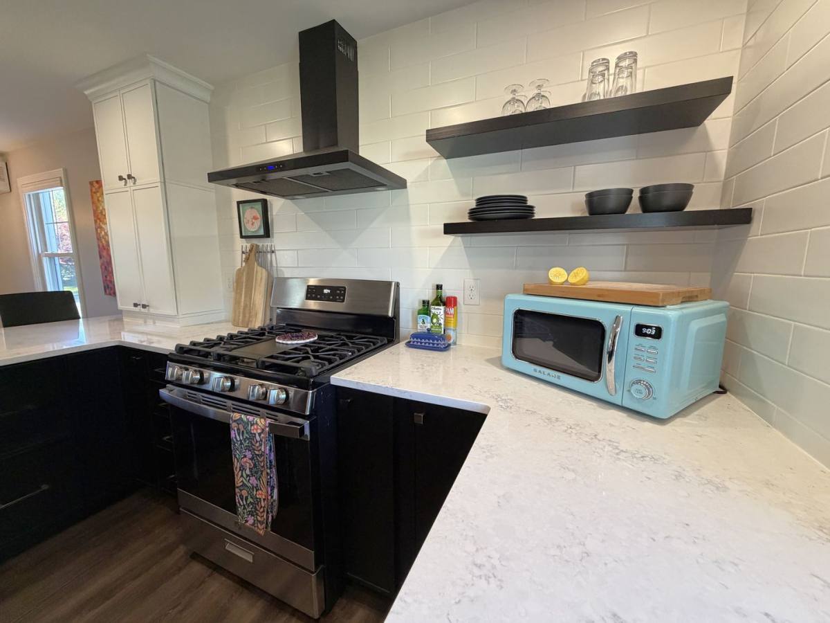 House for rent at 398 Elm St, Pittsfield, MA 01201