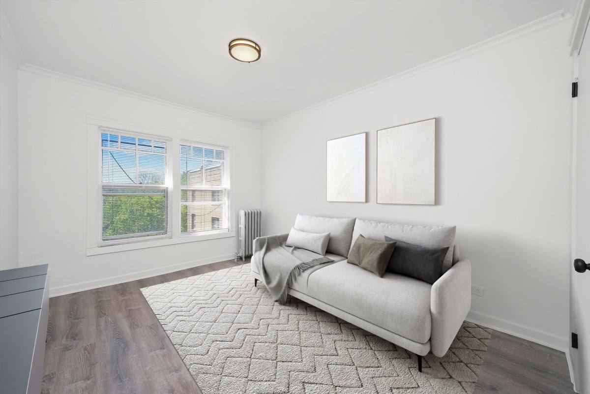 Apartment for rent at 1716 W N Shore Ave, Chicago, IL 60626