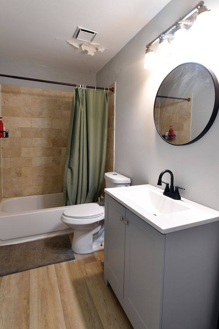 Apartment for rent at 810-A Russell Blvd, Saint Louis, MO 63104