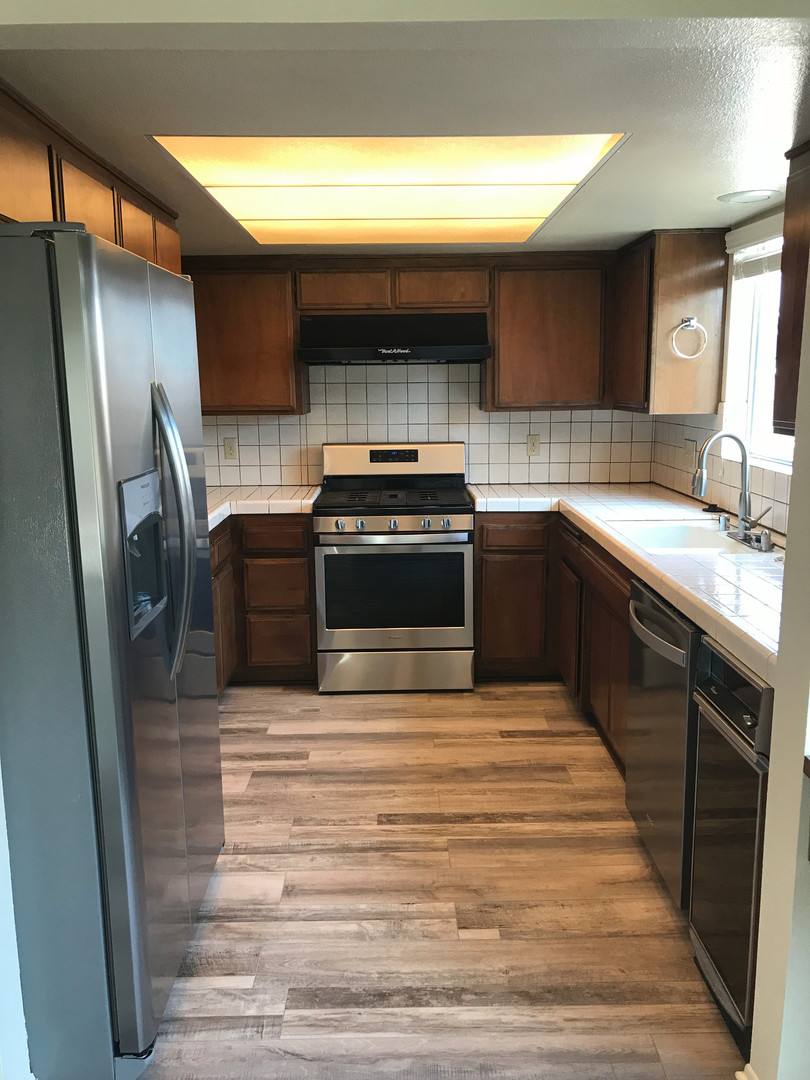 Apartment for rent at 2112 Pullman Lane, Redondo Beach, CA 90278