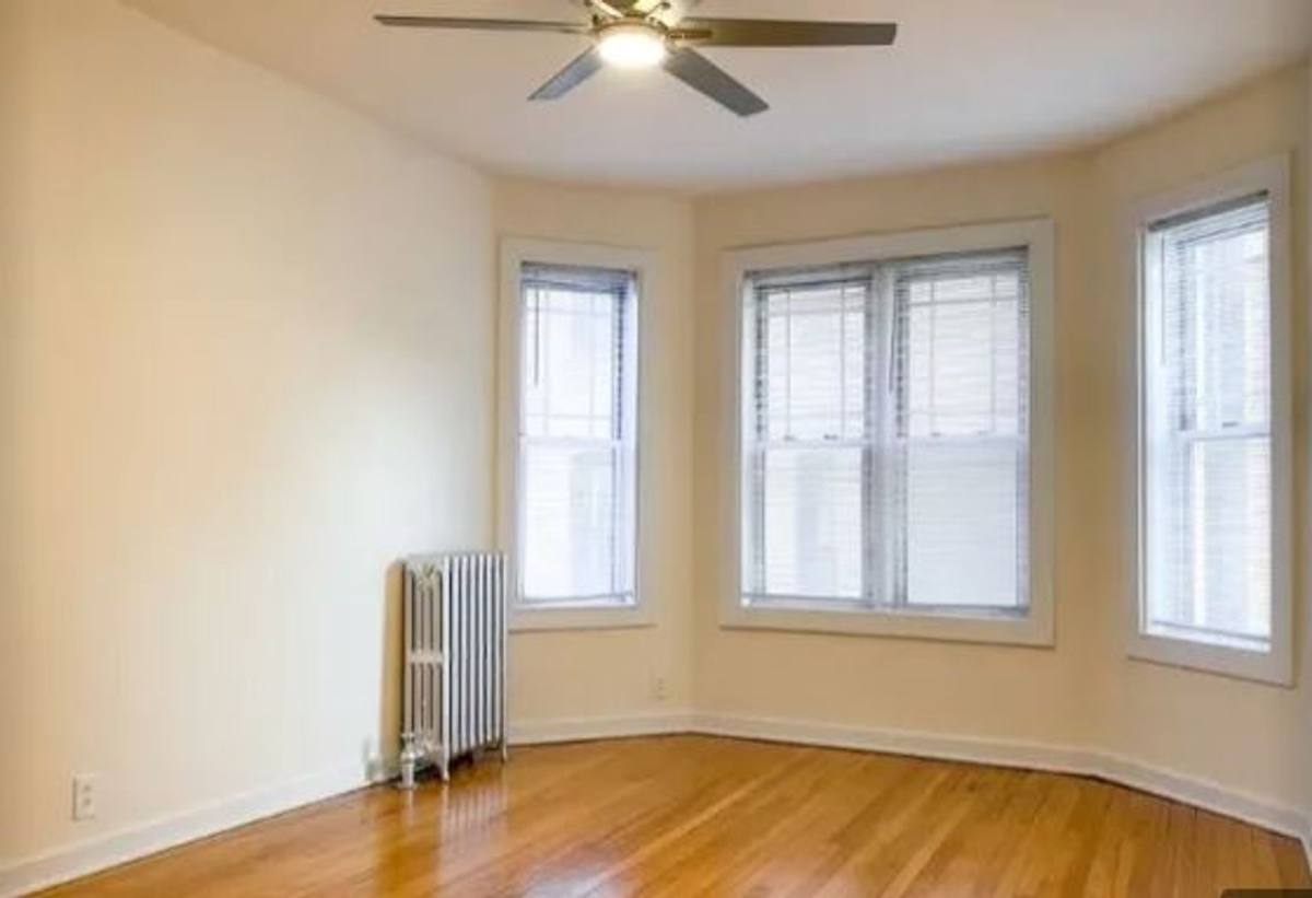 Apartment for rent at 4518-4522 N Greenview Ave, Chicago, IL 60640