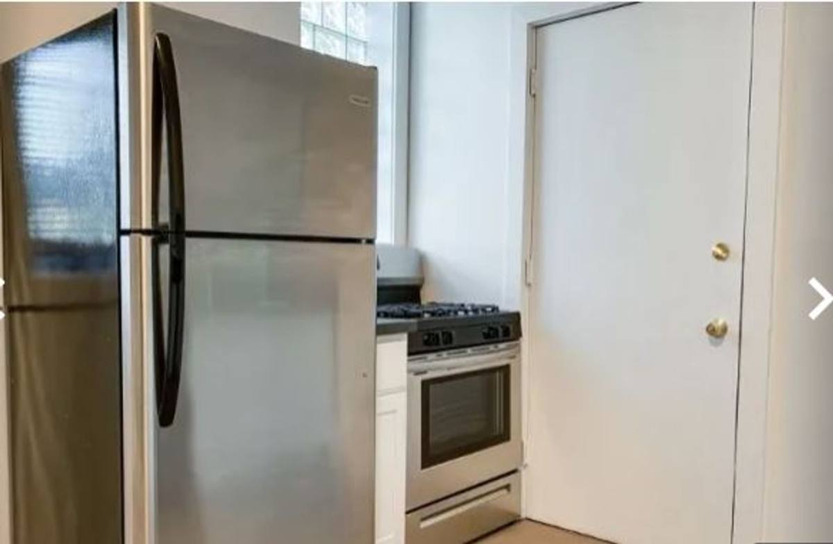 Apartment for rent at 4518-4522 N Greenview Ave, Chicago, IL 60640