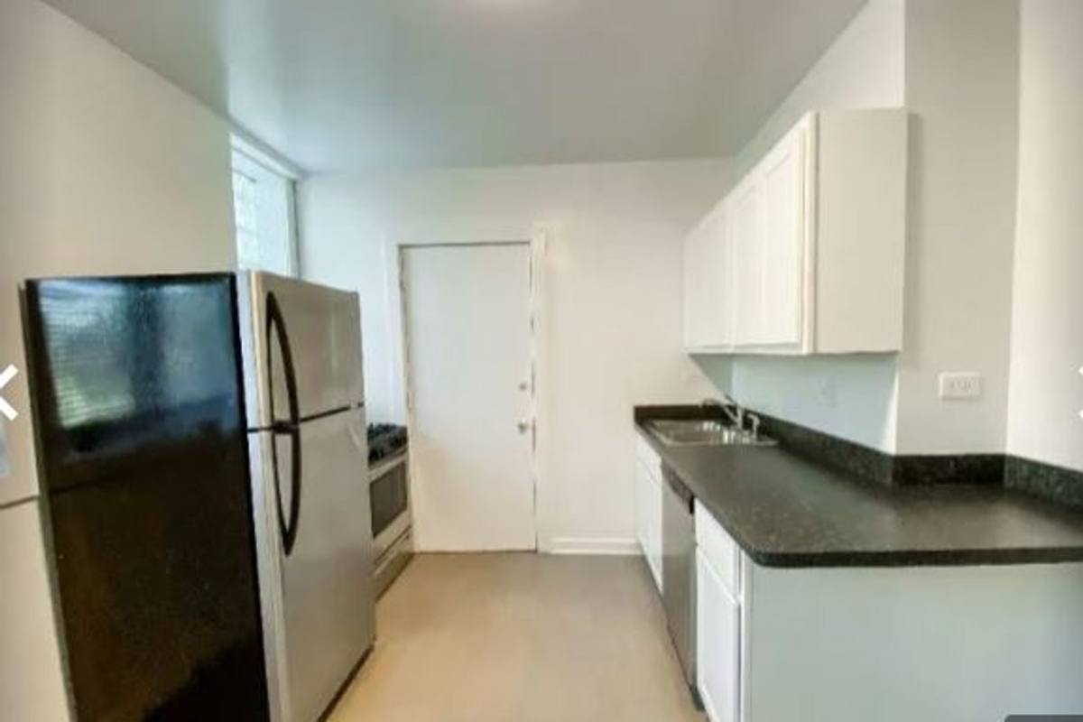 Apartment for rent at 4518-4522 N Greenview Ave, Chicago, IL 60640