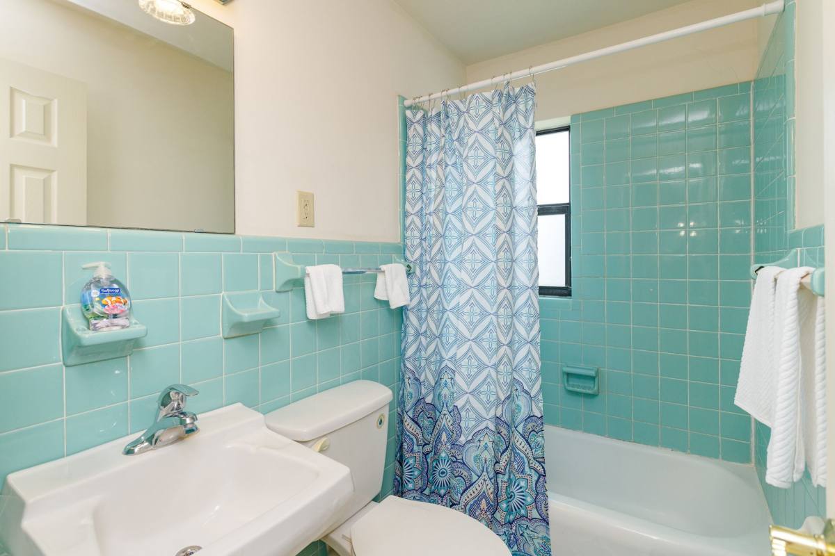 Apartment for rent at 87 N Central Ave, Umatilla, FL 32784