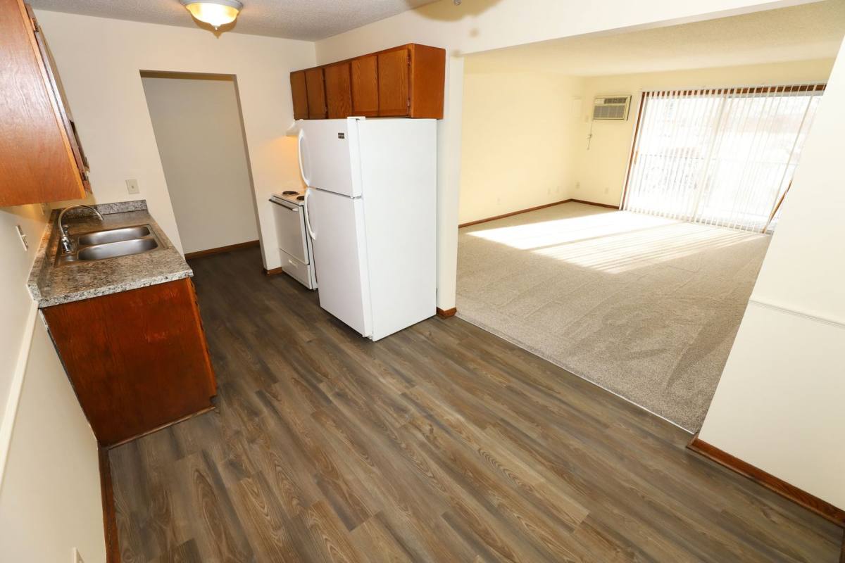 Apartment for rent at 4201 Parklawn Ave, Minneapolis, MN 55435