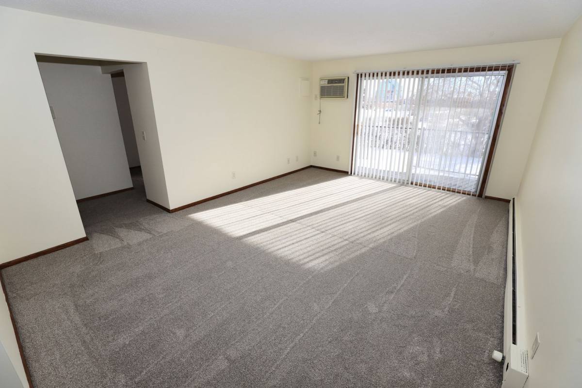 Apartment for rent at 4201 Parklawn Ave, Minneapolis, MN 55435