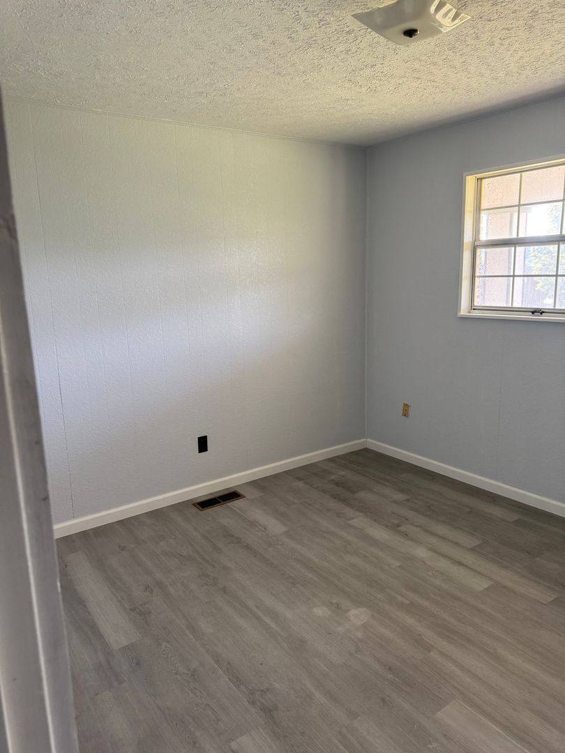 Apartment for rent at 301 Park Blvd, Rogersville, TN 37857