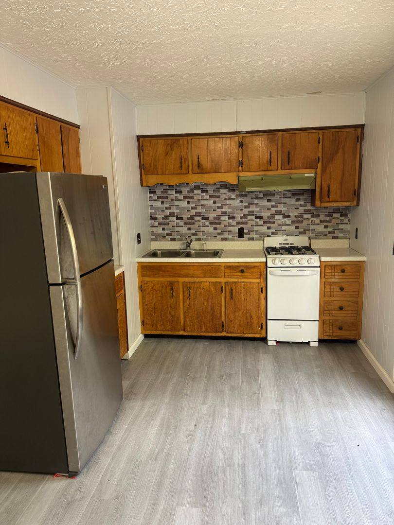 Apartment for rent at 301 Park Blvd, Rogersville, TN 37857