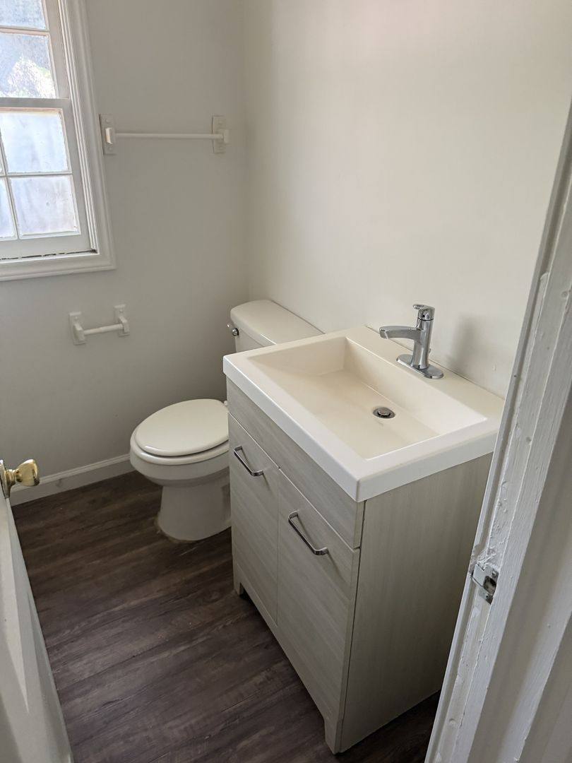 Apartment for rent at 206 Broadway St, Myrtle Beach, SC 29577