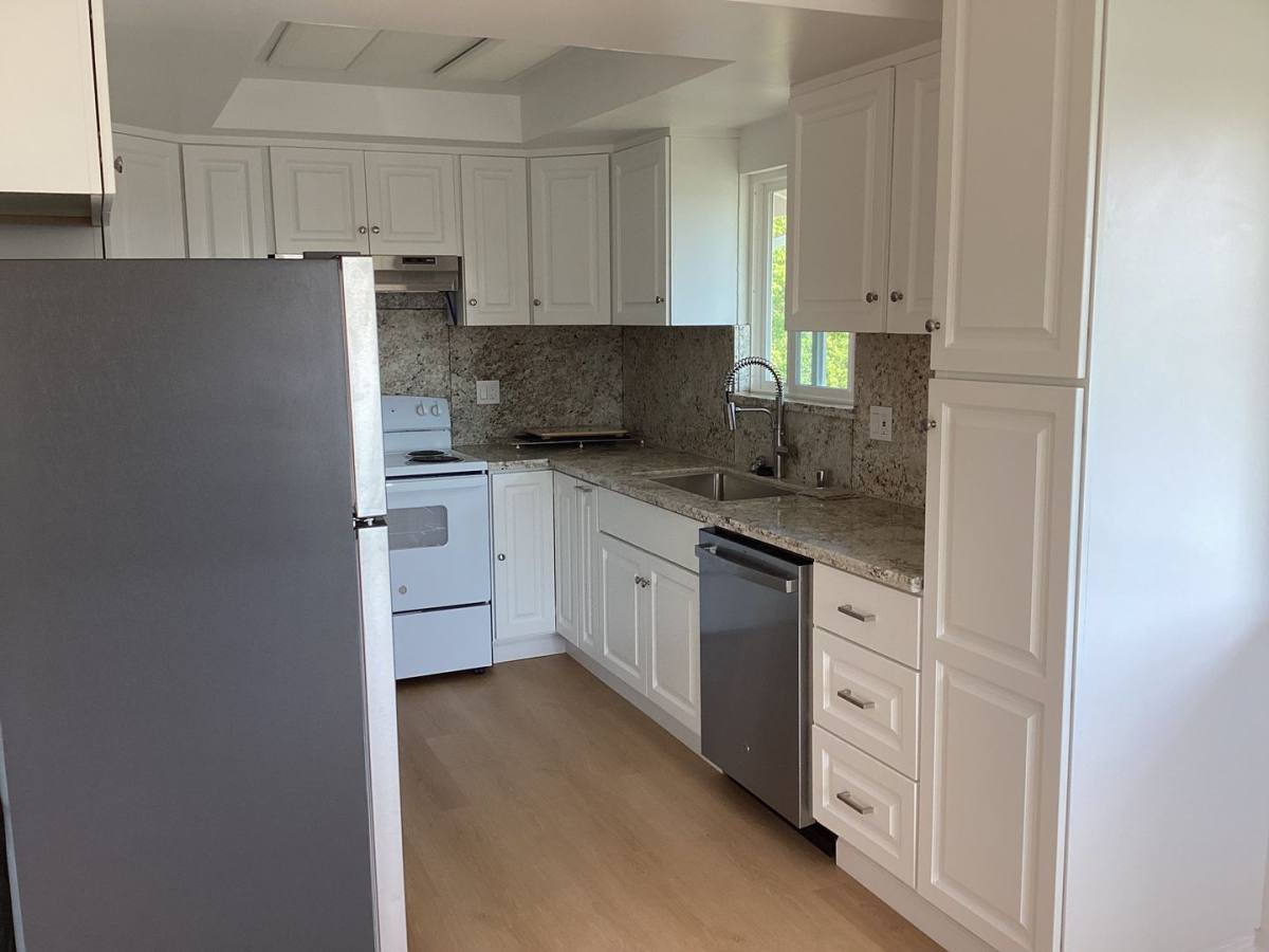 Apartment for rent at 1786 Reinelt Ave, Santa Cruz, CA 95062