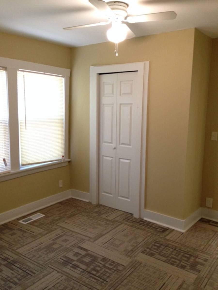 Apartment for rent at 209-225 W 38th St, Kansas City, MO 64111