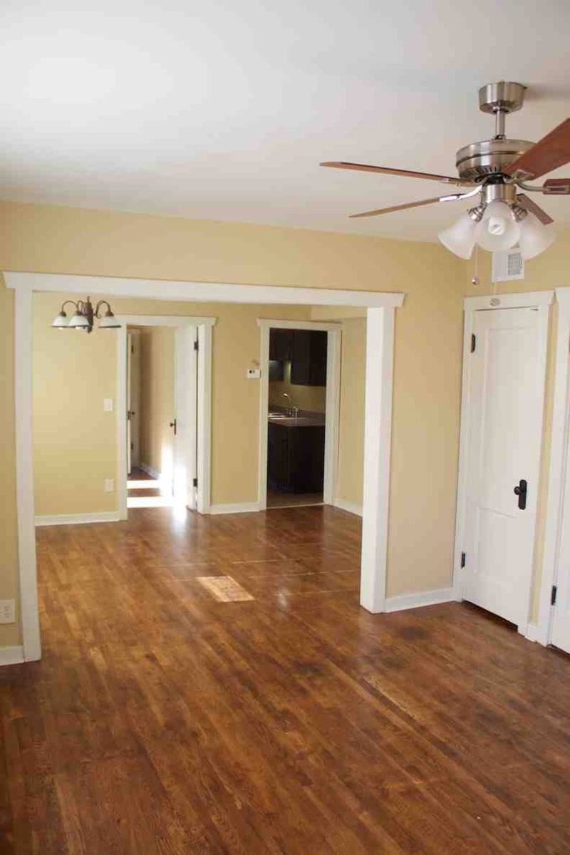 Apartment for rent at 209-225 W 38th St, Kansas City, MO 64111