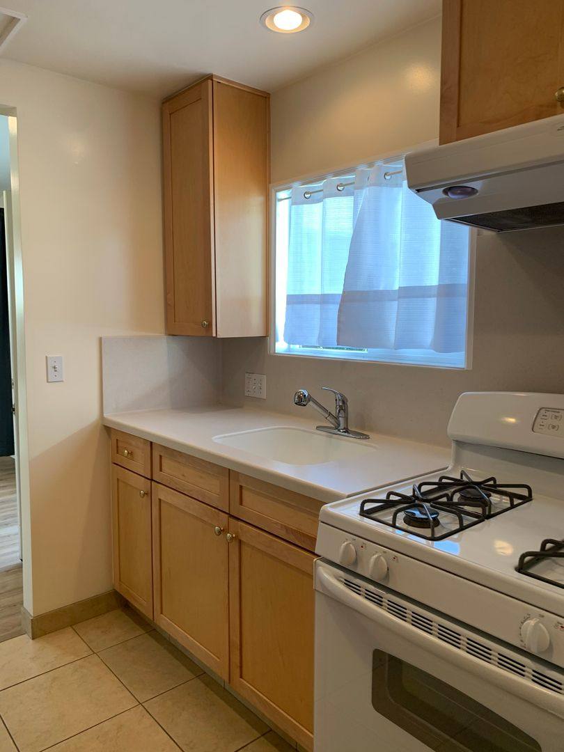 Apartment for rent at 316 Irving Ave, Glendale, CA 91201