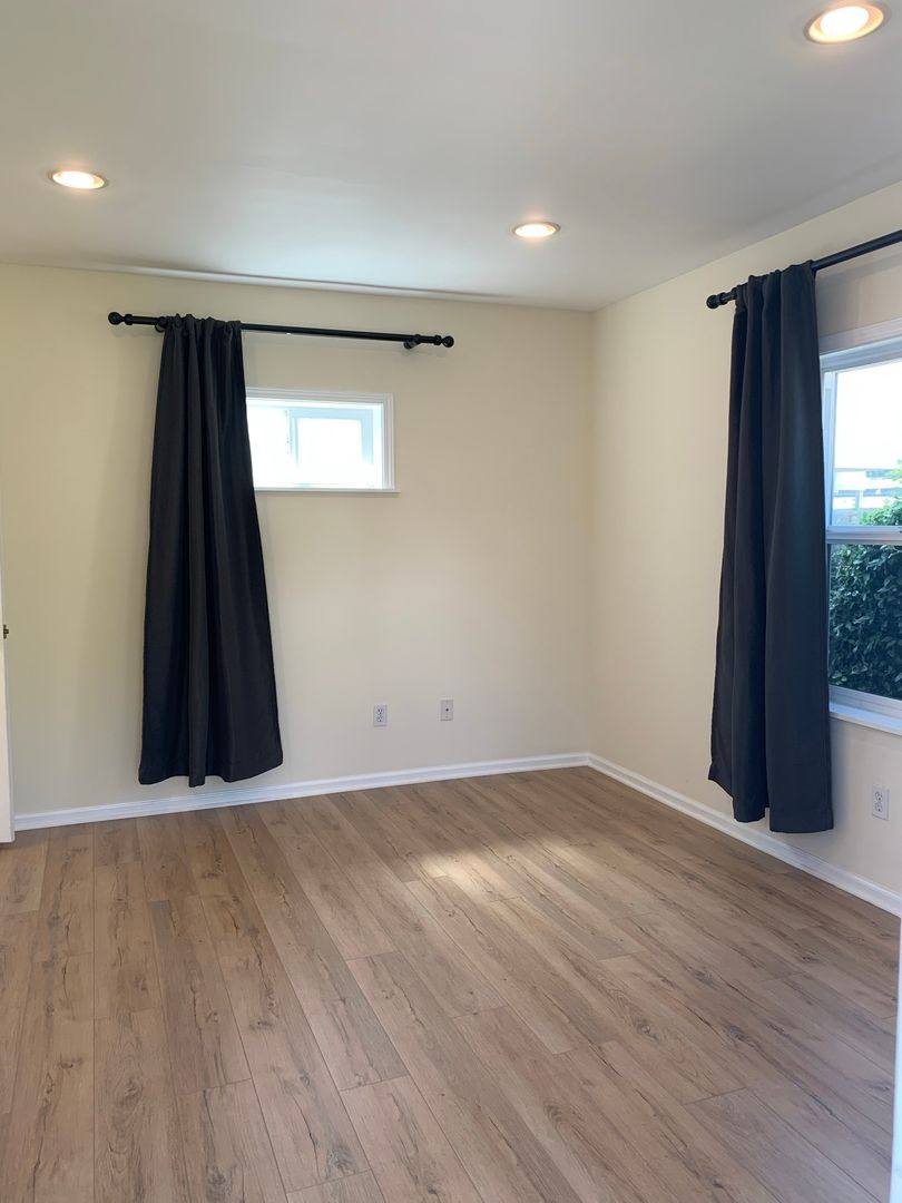Apartment for rent at 316 Irving Ave, Glendale, CA 91201
