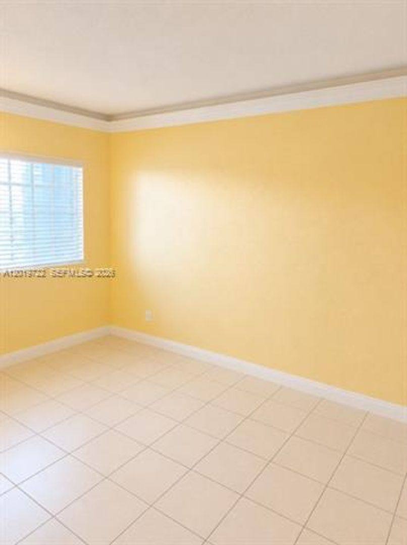 Townhouse for rent at 14803 SW 9th Lane, Miami, FL 33194