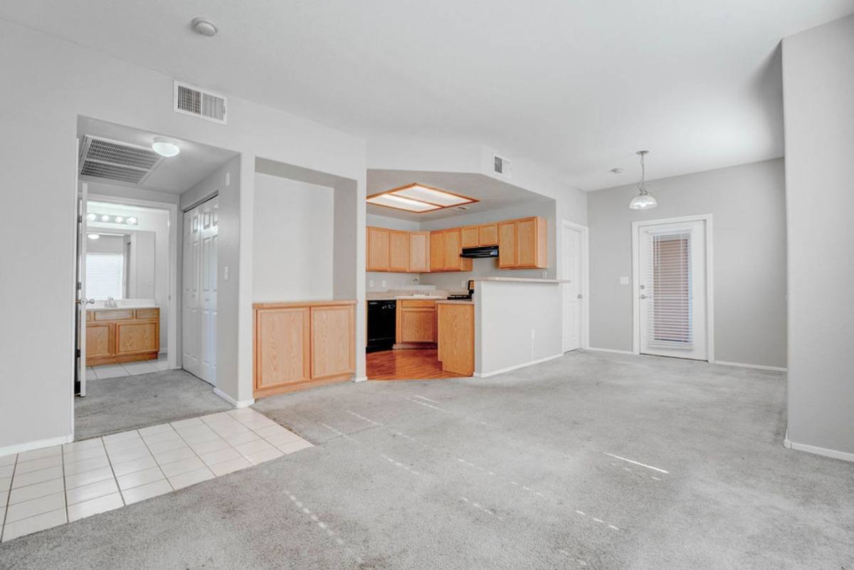 Condo for rent at 4655 Gold Dust Ave, Las Vegas, NV 89120