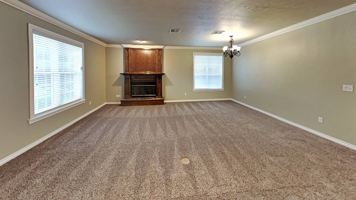 House for rent at 605 Knights Bridge Rd, Edmond, OK 73034