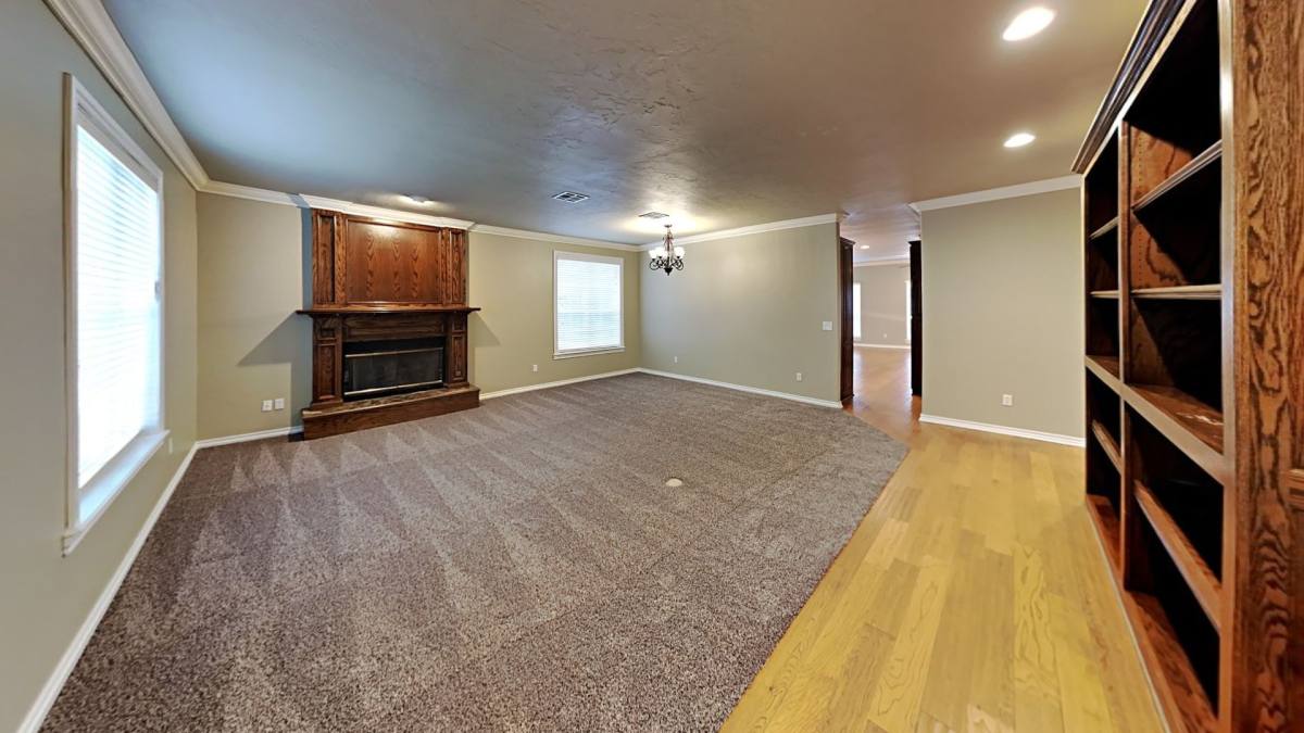 House for rent at 605 Knights Bridge Rd, Edmond, OK 73034