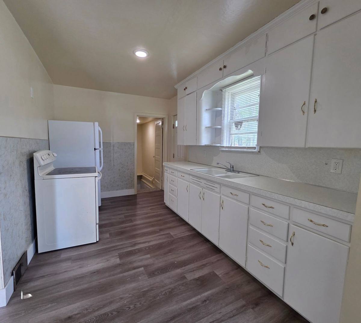 House for rent at 103 E Center St, Grace, ID 83241