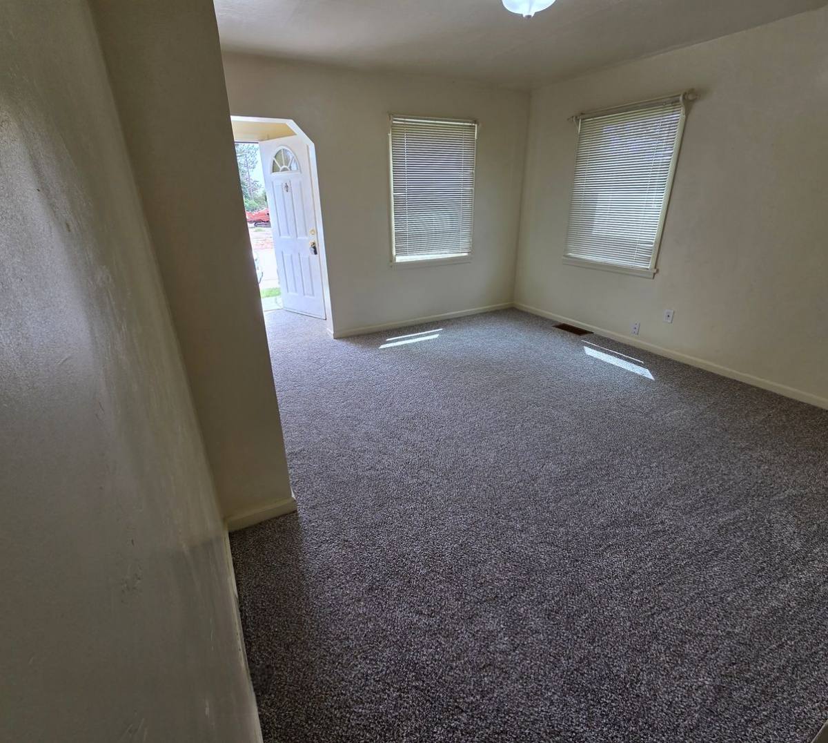 House for rent at 103 E Center St, Grace, ID 83241