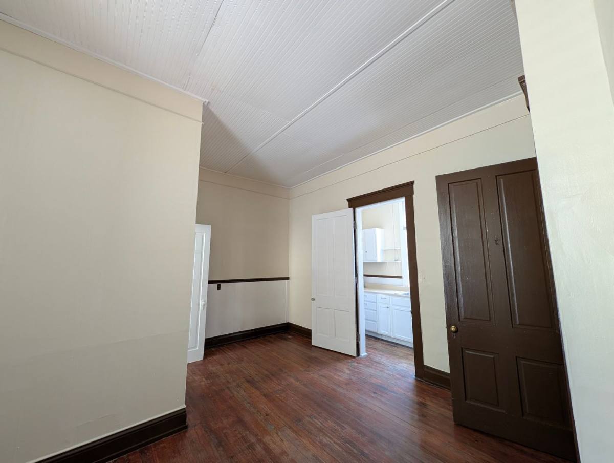 Apartment for rent at 1428 Rufer Ave, Louisville, KY 40204