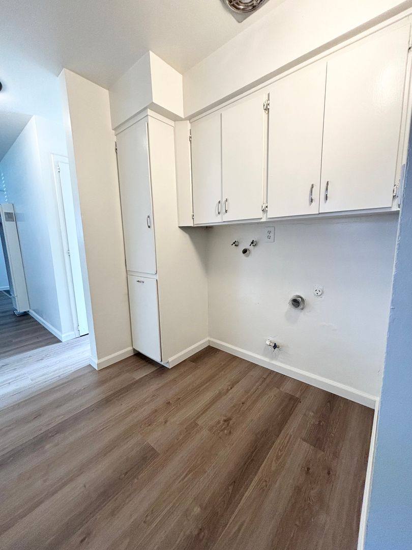 Apartment for rent at 320 & 324 E Pine Ave, Lompoc, CA 93436