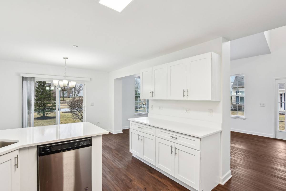 Townhouse for rent at 4962 Bennett St, Matteson, IL 60443
