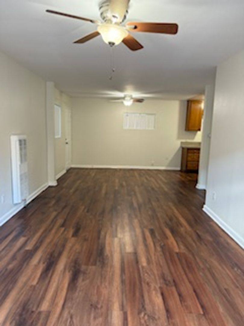 Apartment for rent at 626-632 1 2 Linden Ave, Long Beach, CA 90802