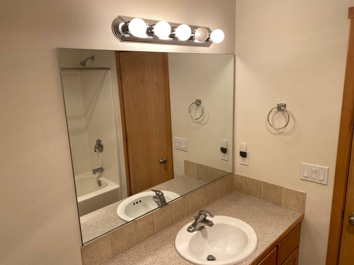 Apartment for rent at 20085 SW Porter Place, Bend, OR 97702
