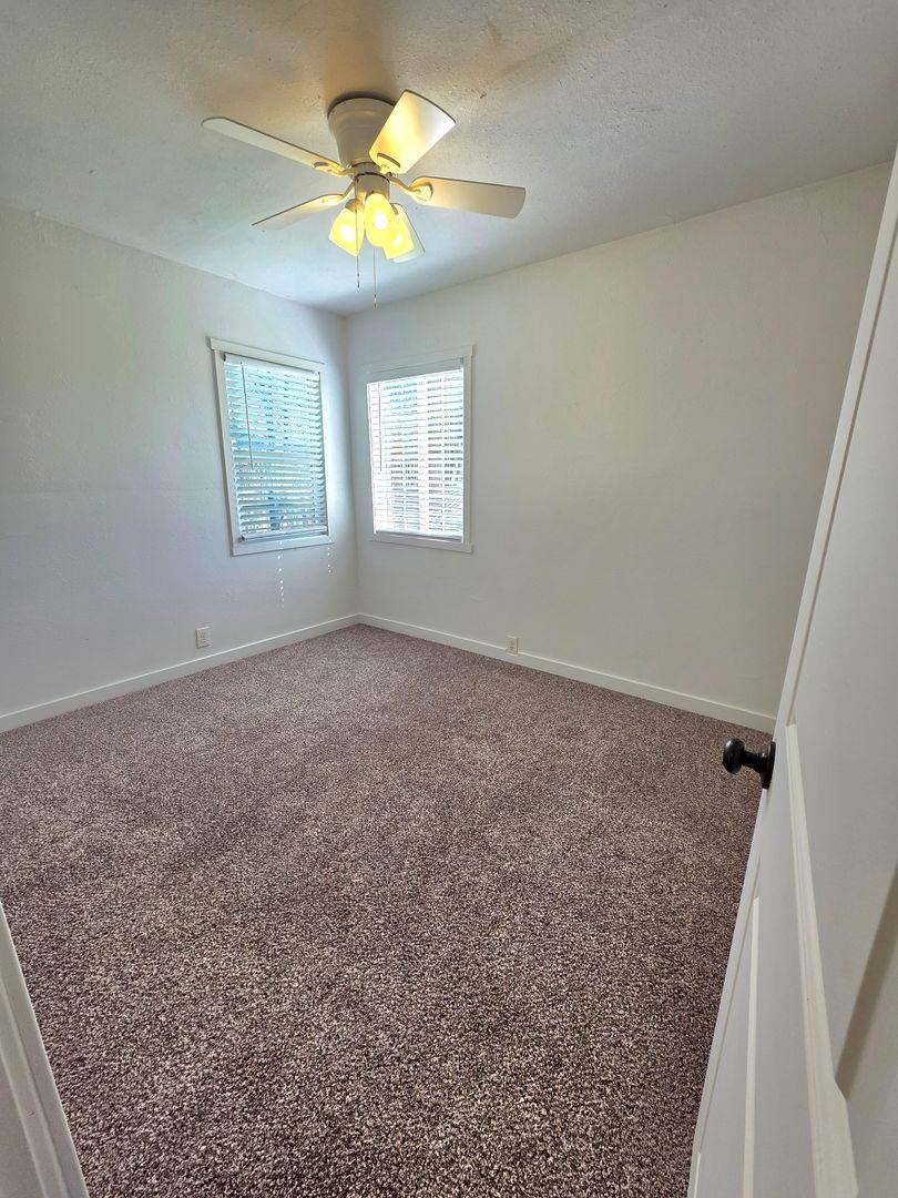 House for rent at 1123 Hawthorne Ave, Redding, CA 96002
