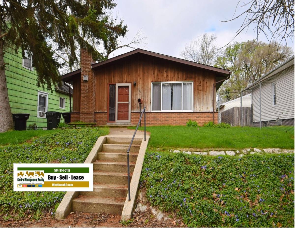 House for rent at 1023 Oakland, South Bend, IN 46615