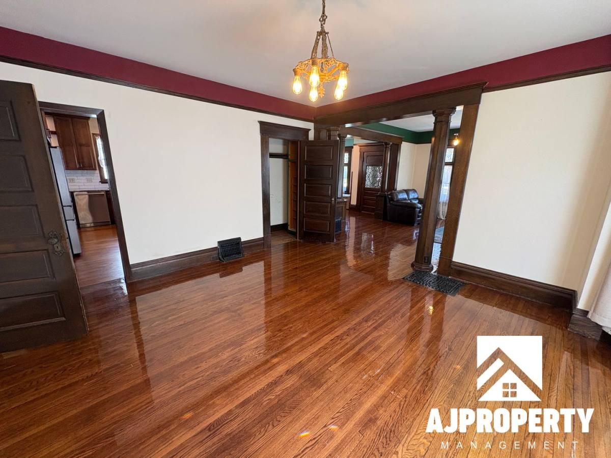 House for rent at 119 N Summit Ave, Sioux Falls, SD 57104