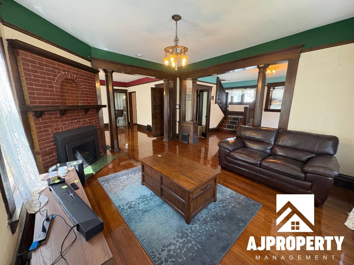House for rent at 119 N Summit Ave, Sioux Falls, SD 57104