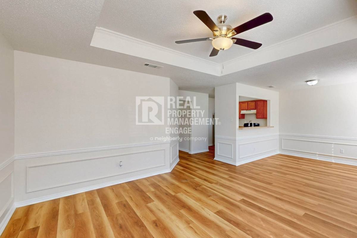 Apartment for rent at 404 Truman St, Arlington, TX 76011