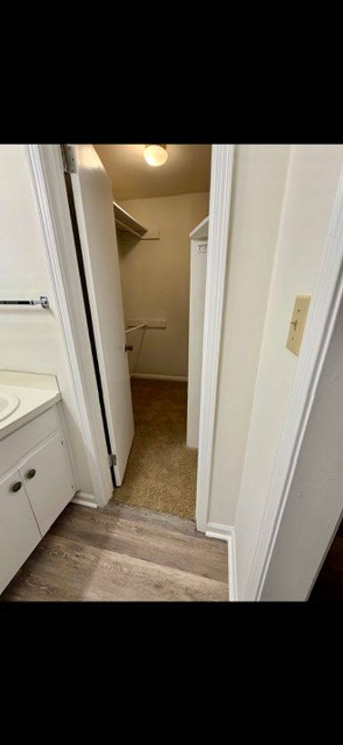 Townhouse for rent at 2066 Rexford Rd, Montgomery, AL 36116